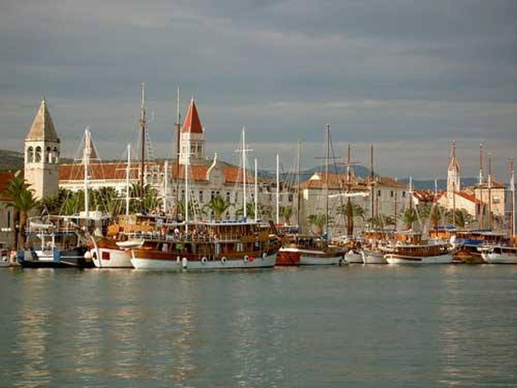 Apartments Belas Trogir Luaran gambar