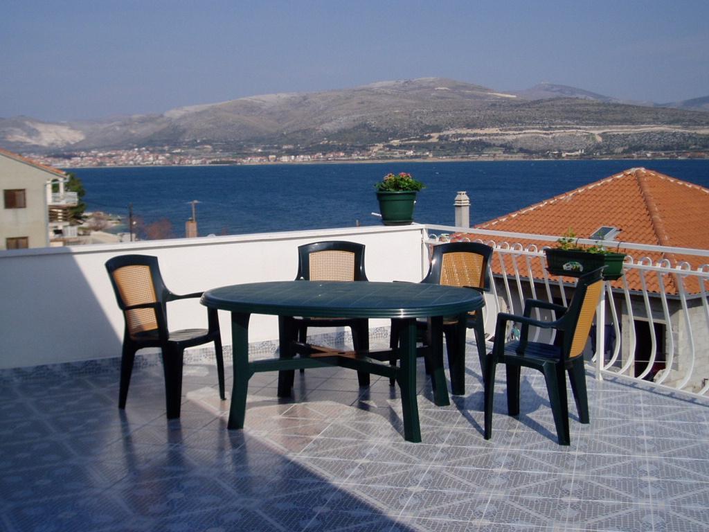 Apartments Belas Trogir Luaran gambar
